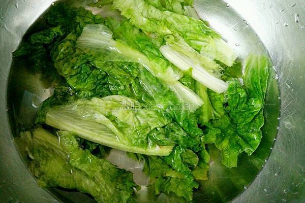 蚝油生菜卷的做法图解3