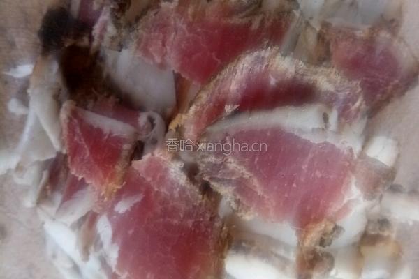 蒜毫炒腊肉的做法图解2