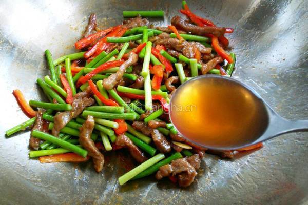 蒜薹炒肉的做法图解11