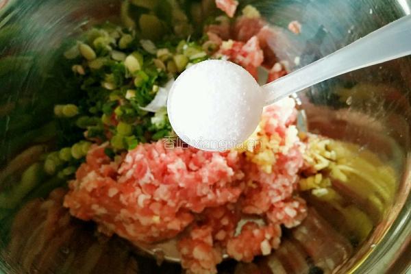 莲藕肉饺子馅的做法图解4