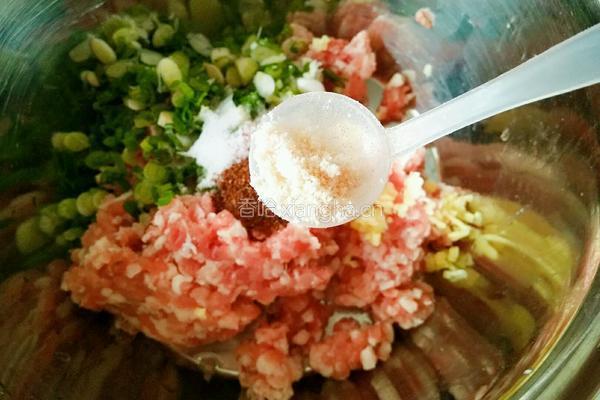 莲藕肉饺子馅的做法图解6