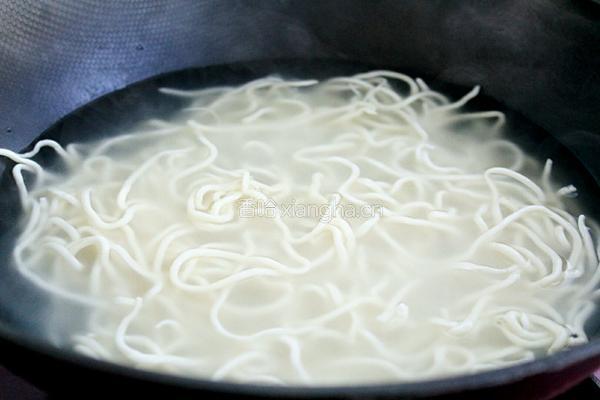 香菇肉酱拌面的做法图解11