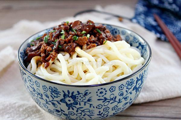 香菇肉酱拌面的做法图解12