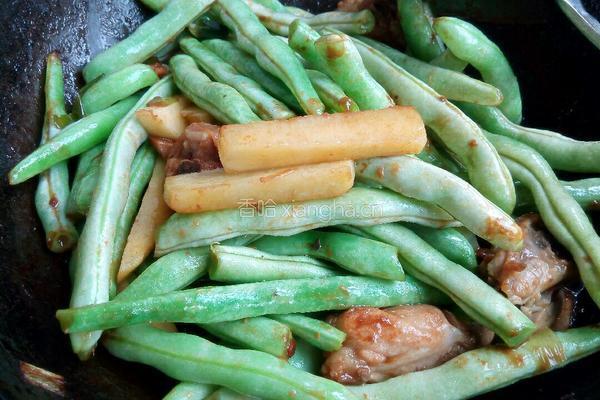 鸡腿炖豆角的做法图解3