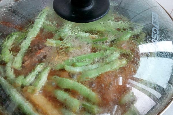 鸡腿炖豆角的做法图解4