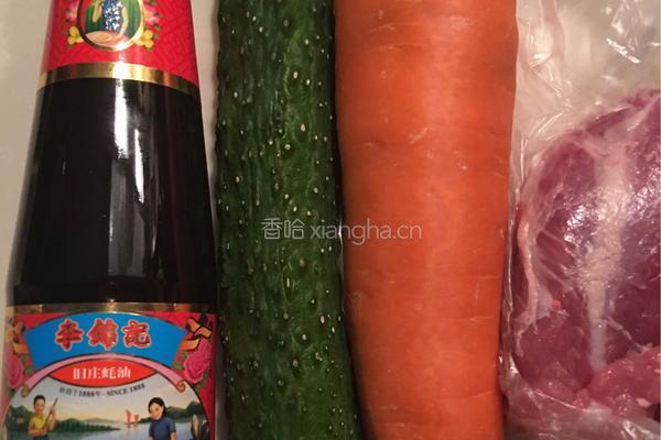 黄瓜炒肉片的做法图解1