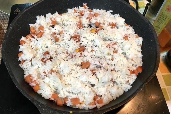 酱油炒饭的做法图解6