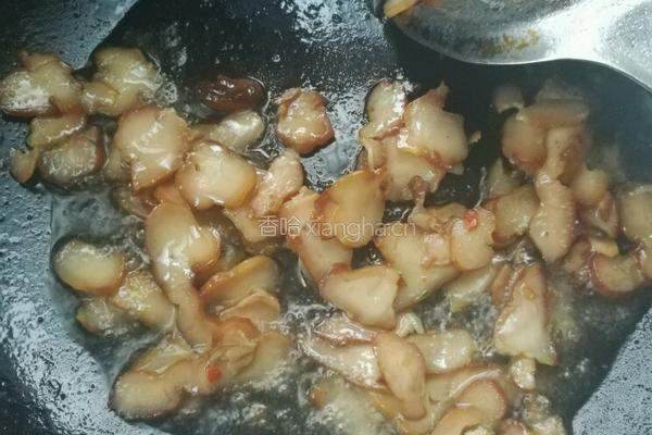辣椒大蒜炒腊鸡胸的做法图解4