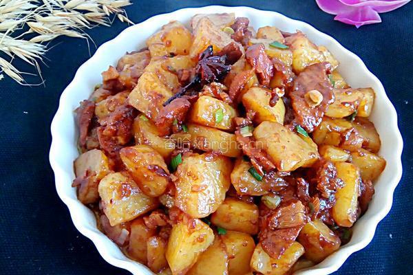 土豆烧肉的做法图解14