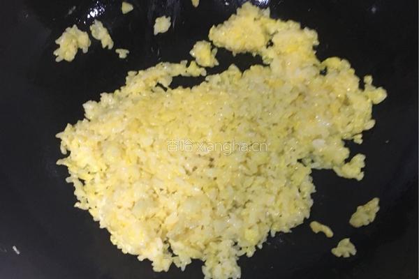 酱油炒饭的做法图解4