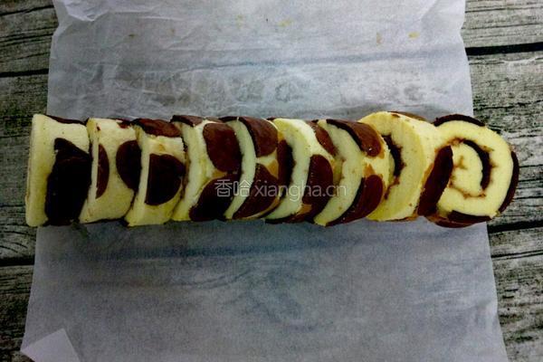 奶牛纹蛋糕卷的做法图解23
