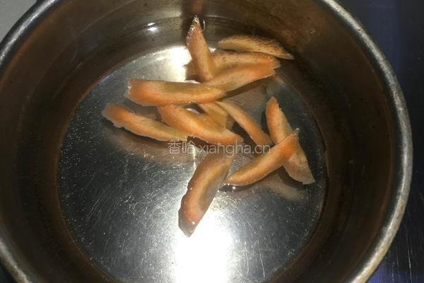 凉拌鸡肚的做法图解2
