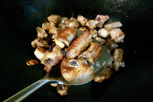 蒜蓉辣酱烧排骨的做法图解7