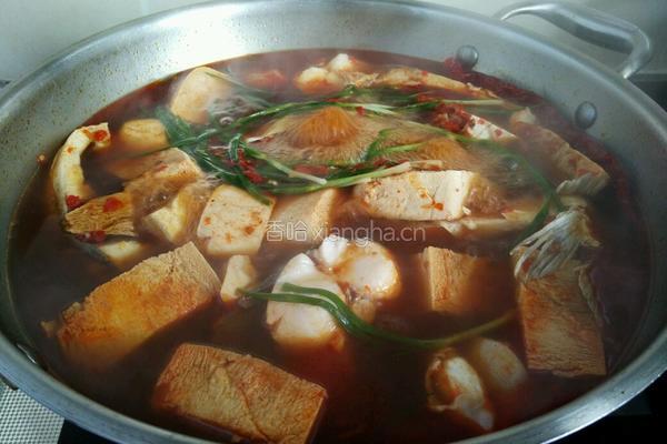 冻豆腐炖鱼的做法图解9