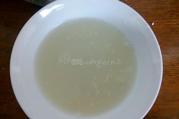 荠菜肉包子的做法图解1