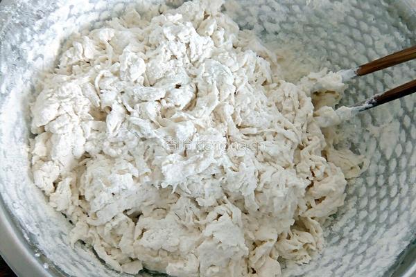 荠菜肉包子的做法图解3