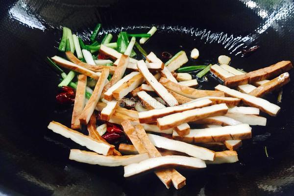 西芹炒豆干的做法图解5