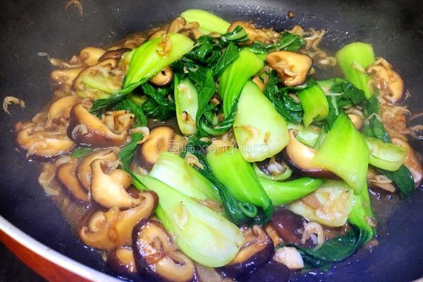 香菇虾皮炒油菜的做法图解8