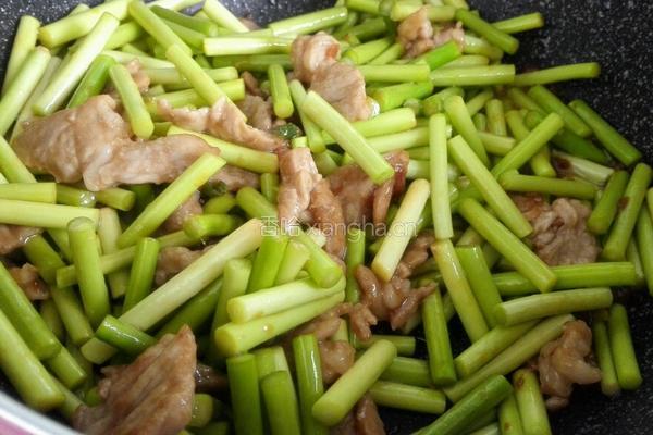 蒜薹炒肉的做法图解7