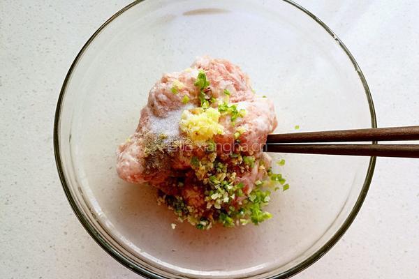 糖醋藕丸的做法图解2
