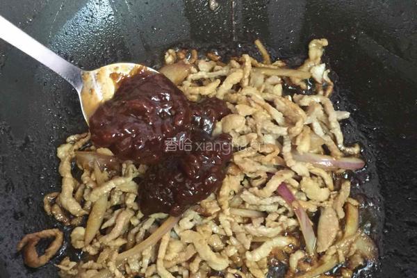 肉丝香菇捞河粉的做法图解6