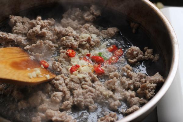 蒜蓉肉末蒸南瓜的做法图解7
