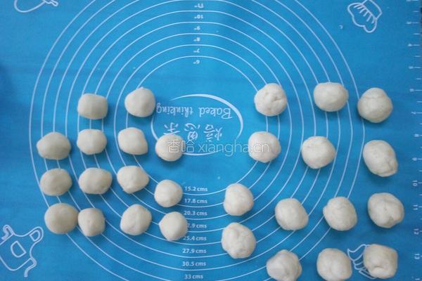 红豆沙版蛋黄酥的做法图解3