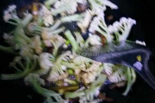 肉丝炒菜花的做法图解8