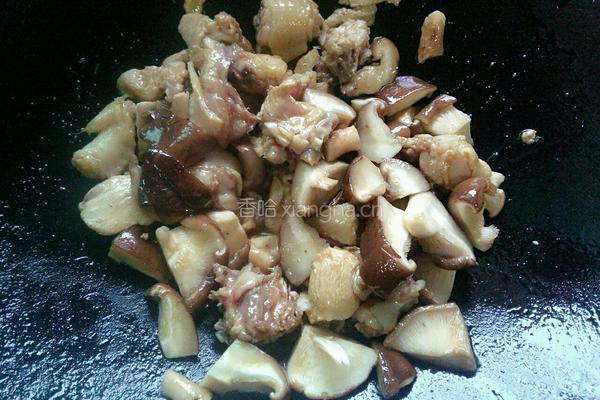 香菇鸡肉的做法图解8