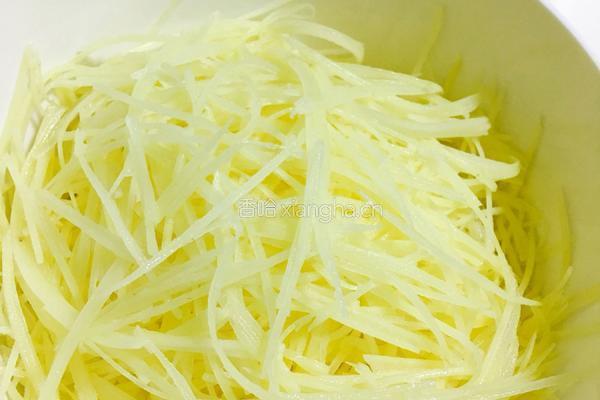 孜然肉沫土豆擦擦的做法图解3