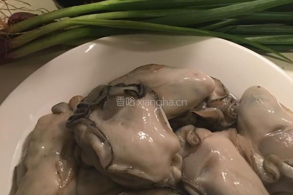 姜葱炒生蚝的做法图解1