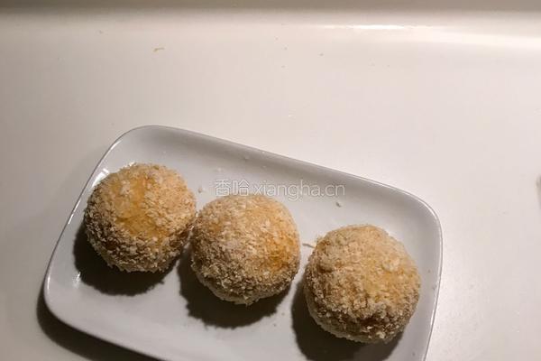 肉松芝士饭团球的做法图解2