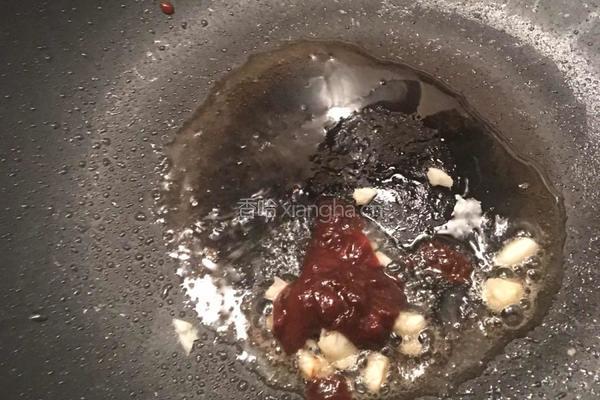 黄豆酱炒娃娃菜的做法图解3