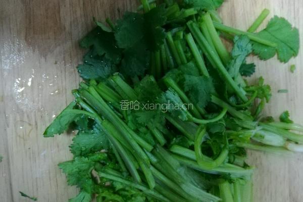 香菜炒牛肉丝的做法图解3