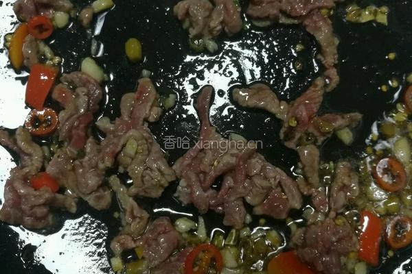 香菜炒牛肉丝的做法图解5