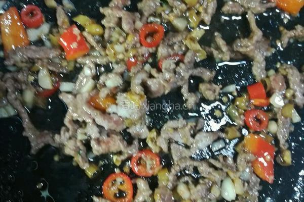 香菜炒牛肉丝的做法图解6