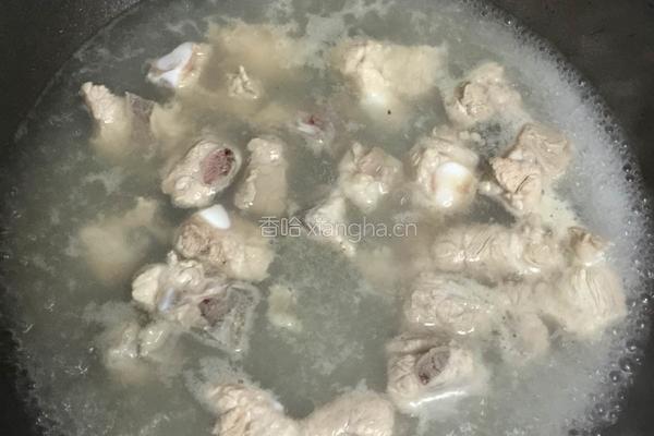蚝油排骨香菇腊肠饭的做法图解3