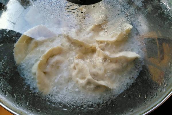 锅贴大饺子的做法图解29