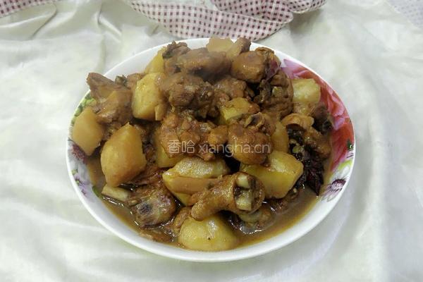土豆炖鸡块