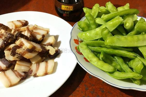 腊肉炒荷兰豆的做法图解3