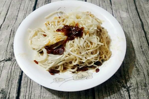 黄豆酱拌面的做法图解5