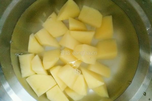 酱香土豆鹌鹑蛋的做法图解2