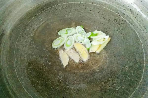 酱香土豆鹌鹑蛋的做法图解6