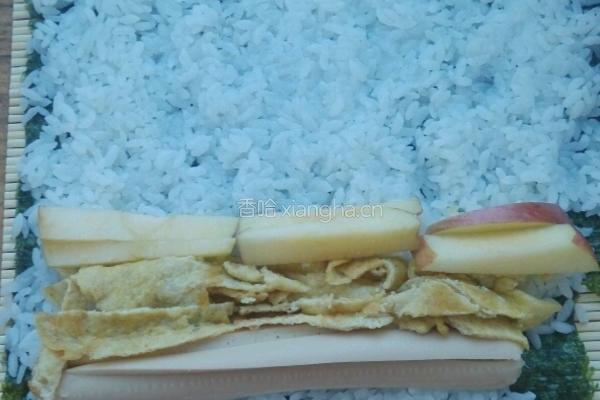 厚蛋苹果寿司的做法图解2