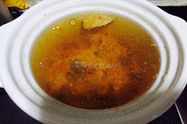 红菇炖瘦肉汤的做法图解7