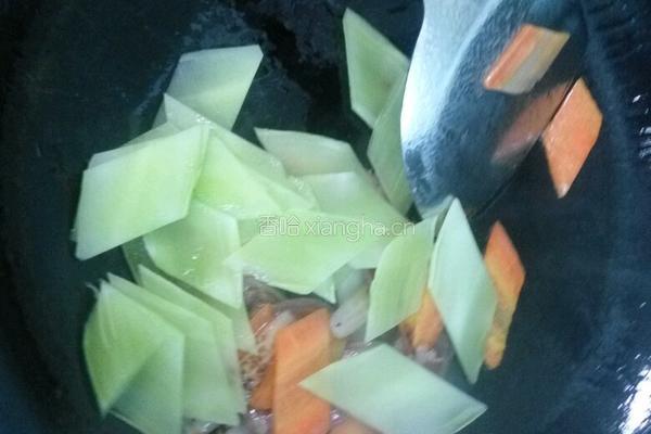 腊肠炒时蔬的做法图解8