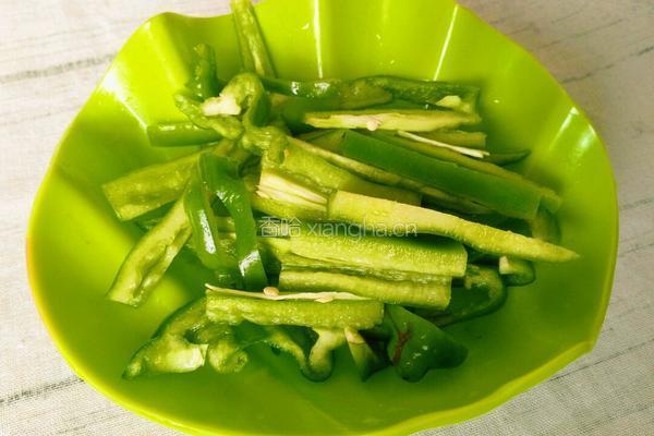  青椒炒肉的做法图解4