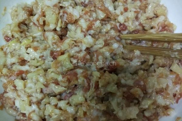 萝卜干肉馅包子的做法图解9