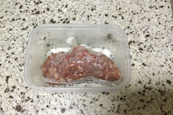 羊肉冬瓜丸子汤的做法图解1
