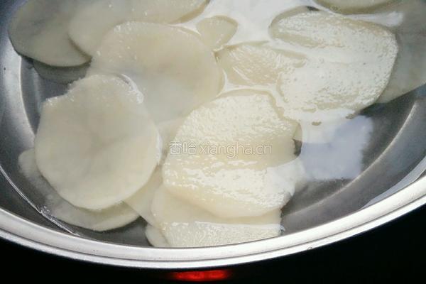 蒜蓉蚝油土豆片的做法图解4
